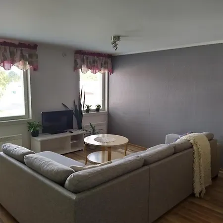 Laegenhet Nybrovaegen Apartment