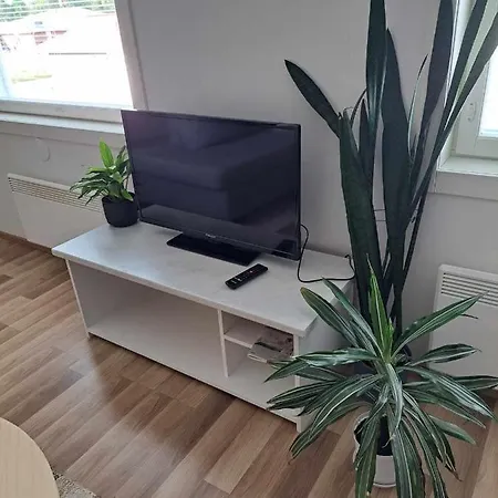 Laegenhet Nybrovaegen